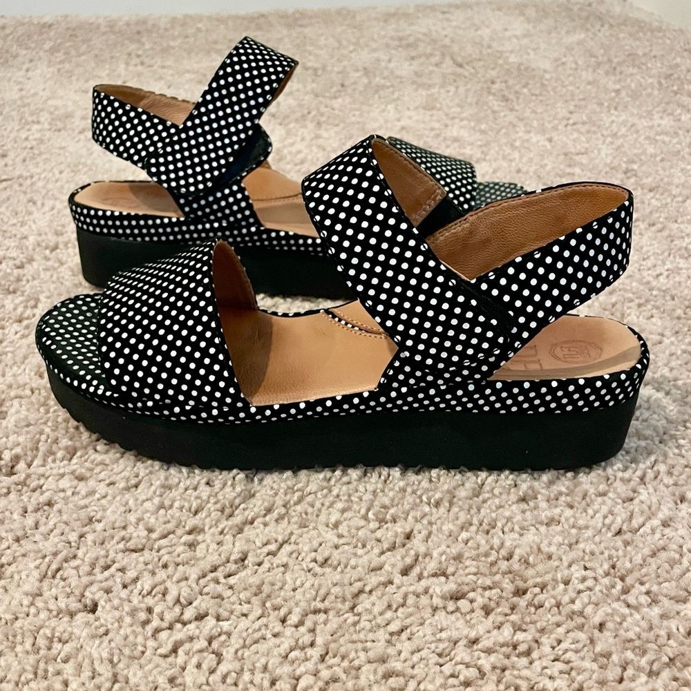 L’amour Des Pieds Abrilla Sandals leather Black polka‎ dot preppy shoes 7.5 - Picture 3 of 9
